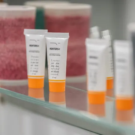 By Kasprowicz Park By Renters Apartment *