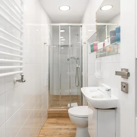 شقة By Kasprowicz Park By Renters