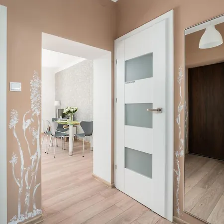 شقة By Kasprowicz Park By Renters بوزنان